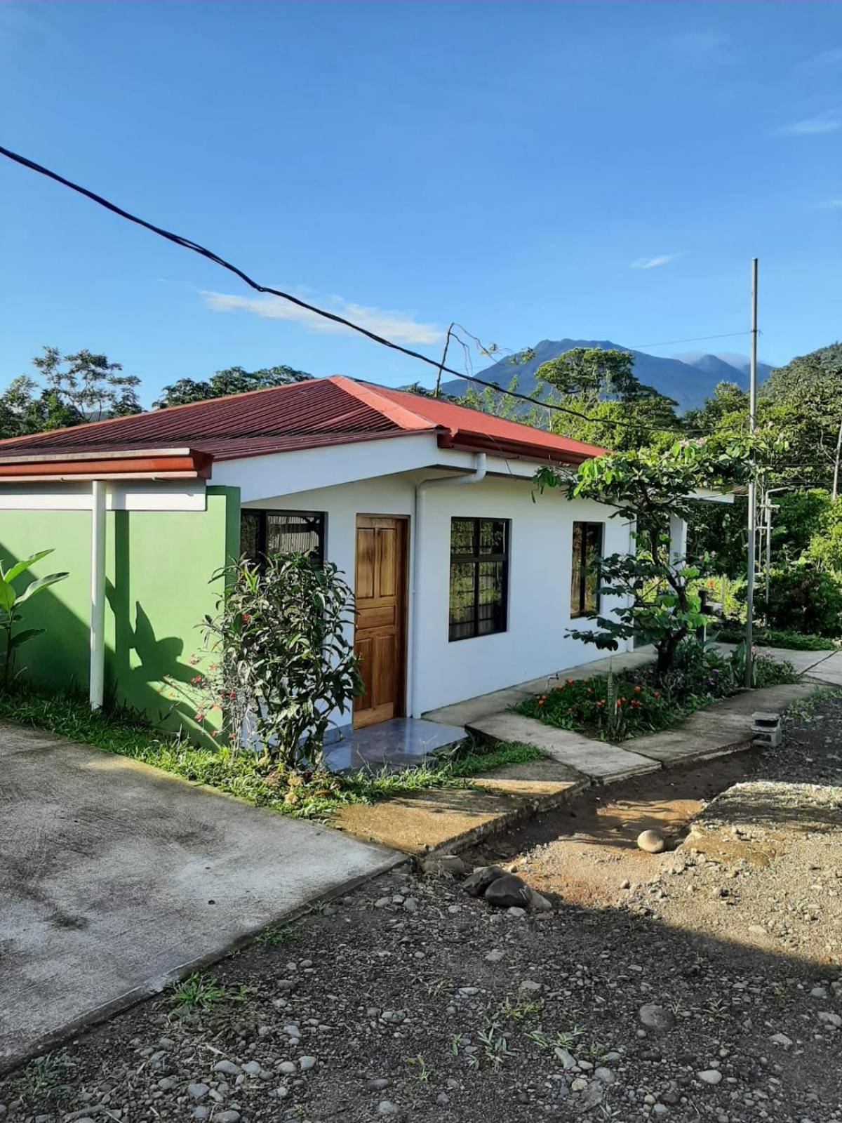 Cabinas El Pilon Rio Celeste Exteriör bild